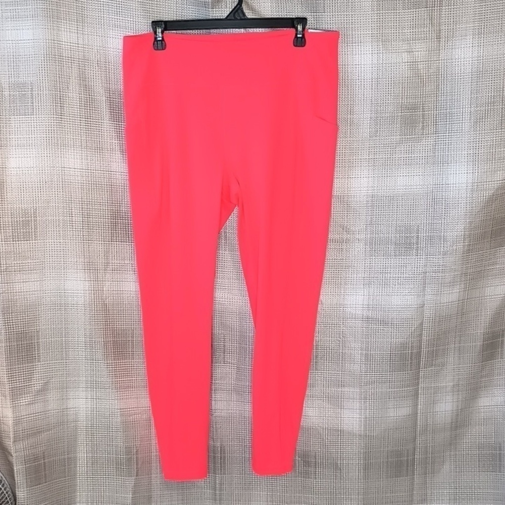 (j6) NWT. Florescent coral 7/8 leggings 1X